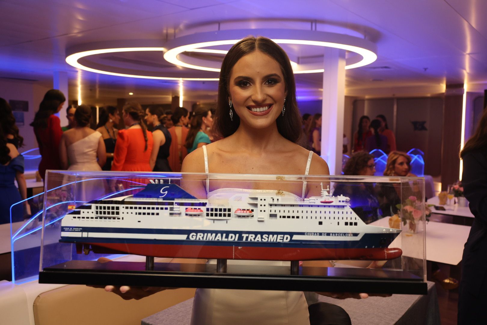 Las imágenes de la cena de gala en el Barco Fallero