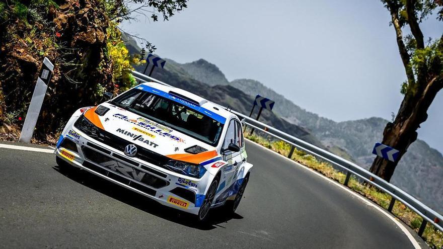 Luis Monzón se retira del Rally Islas Canarias y Nil Solans, nuevo líder a falta de tres tramos