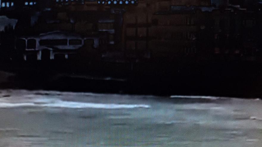 ¿A quién le corresponde sacar el coche del fondo de la playa de Salinetas?