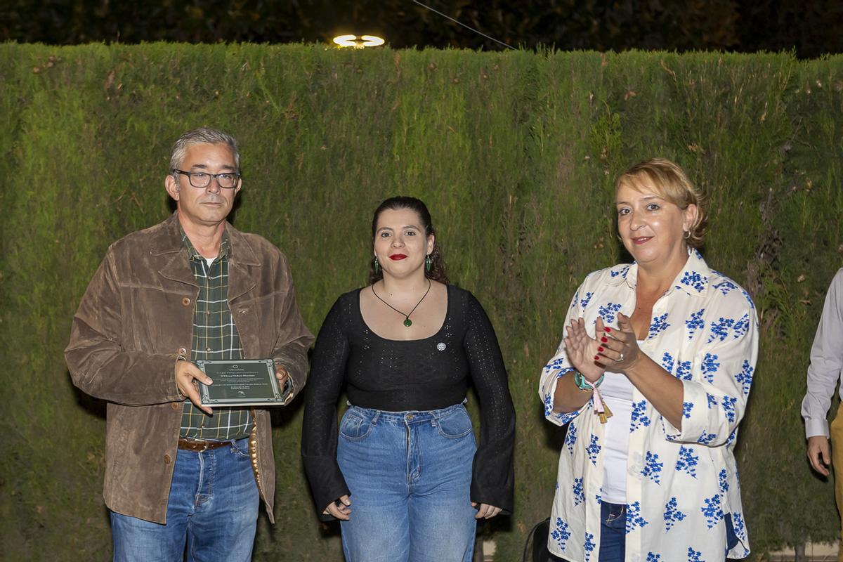 Placa conmemorativa al hijo de la primera Virgen María de La Pasión.