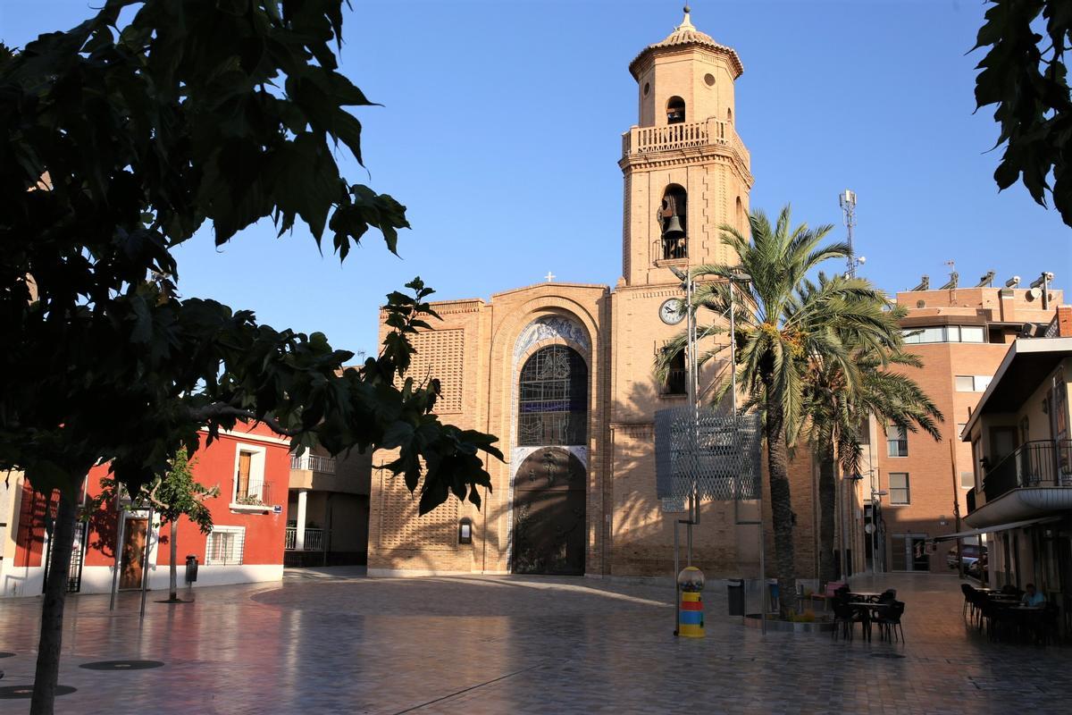 La Torre del Campanario de la Iglesia Parroquial Nuestra Señora del Pilar, de estilo neomudéjar
