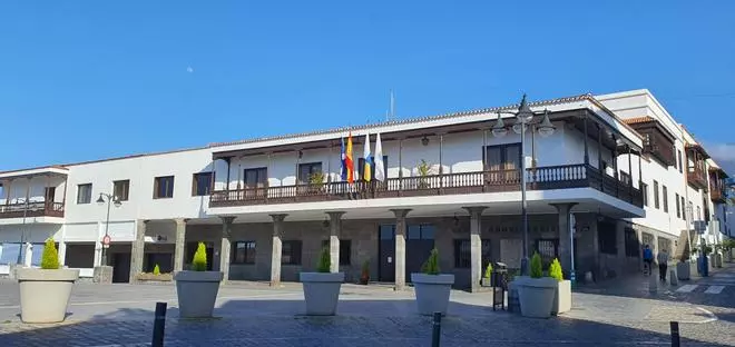Más de 1.000 personas aspiran a 21 empleos públicos en Puerto de la Cruz