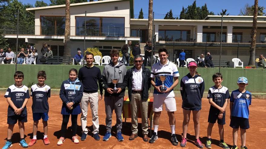 L&#039;entrega dels trofeus de l&#039;Open de Fires.