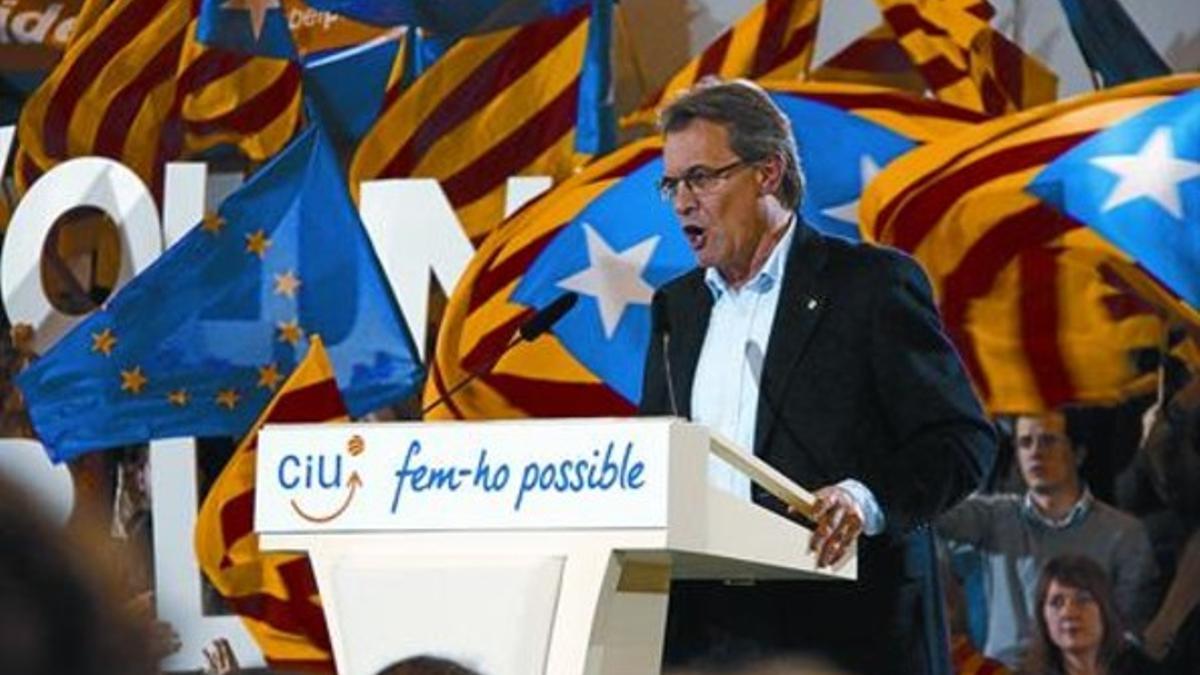 Artur Mas, ayer, en un momento de su intervención en el mitin celebrado por CiU en Vic.