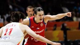 El partidazo de Veronika Vorackova, jugadora del Casademont, no impide que la República Checa esté con pie y medio fuera del Mundial