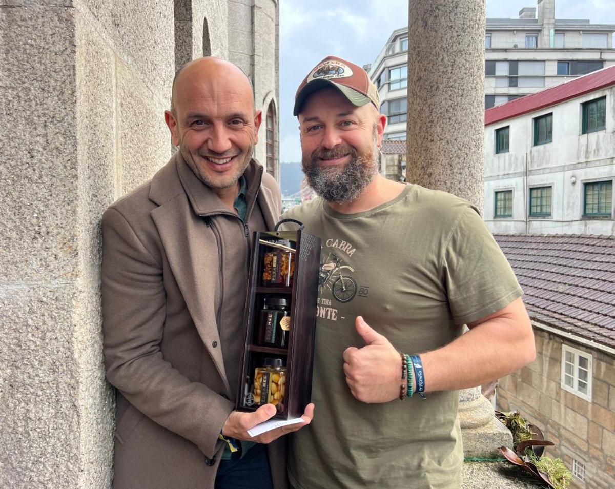 Alejandro Lorenzo xunto a Toni Fernández.   | // D.P.