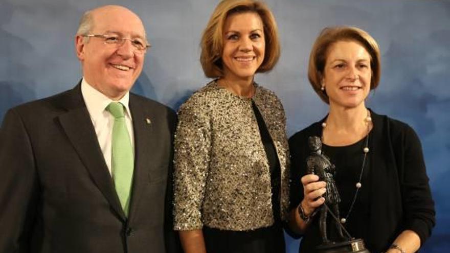 Cospedal premia al CEU por su labor docente