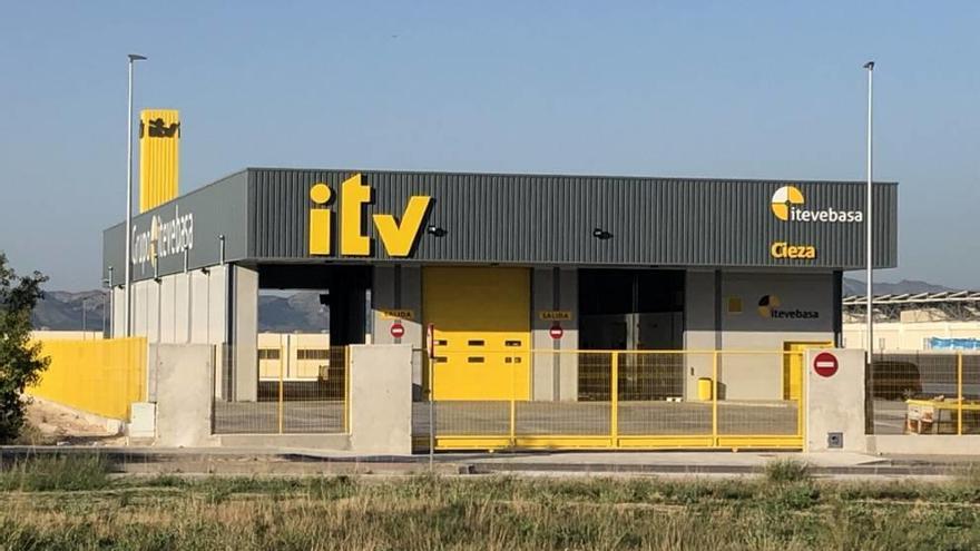 Estación de ITV, situada en el Polígono Industrial de Los Prados.