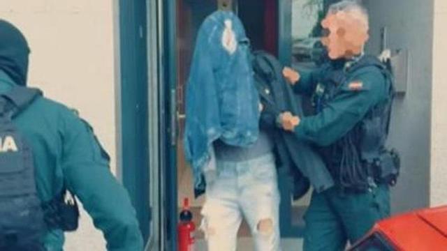 Uno de los detenidos en la operación llevada a cabo el pasado sábado día 2 en Carballo.