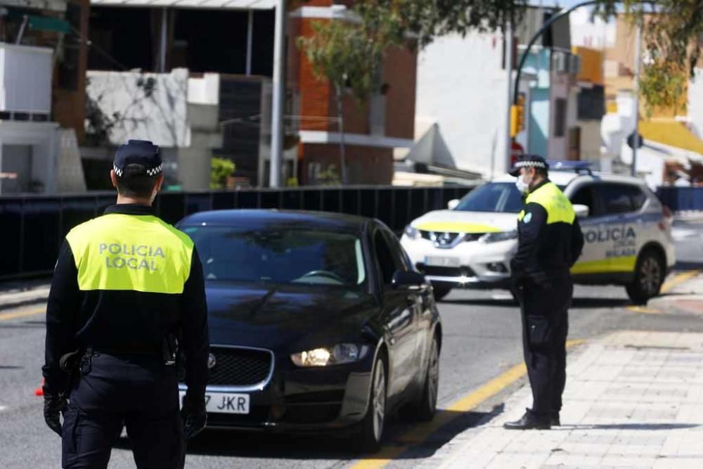 Controles de tráfico de la Policía Local en El Palo