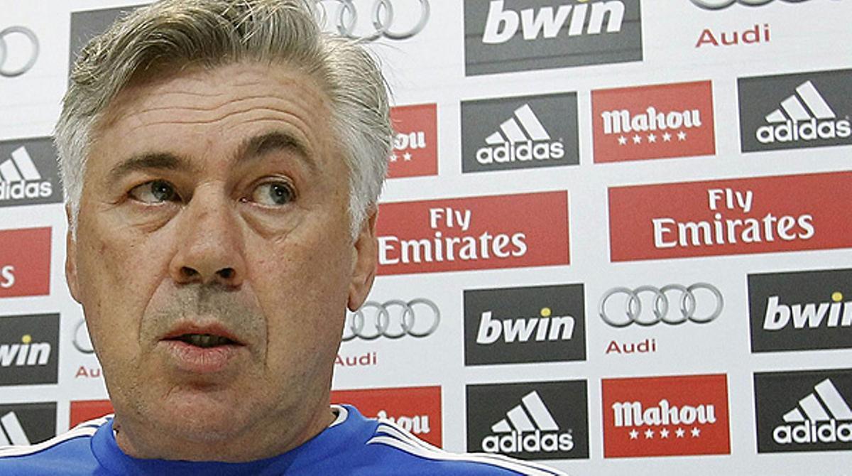 L’entrenador del Madrid subratlla que tothom pensa que el Barcelona és el favorit i admet que aquesta impressió pot beneficiar el seu equip.