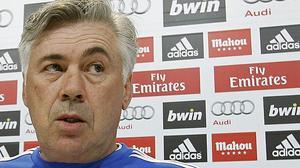 L’entrenador del Madrid subratlla que tothom pensa que el Barcelona és el favorit i admet que aquesta impressió pot beneficiar el seu equip.