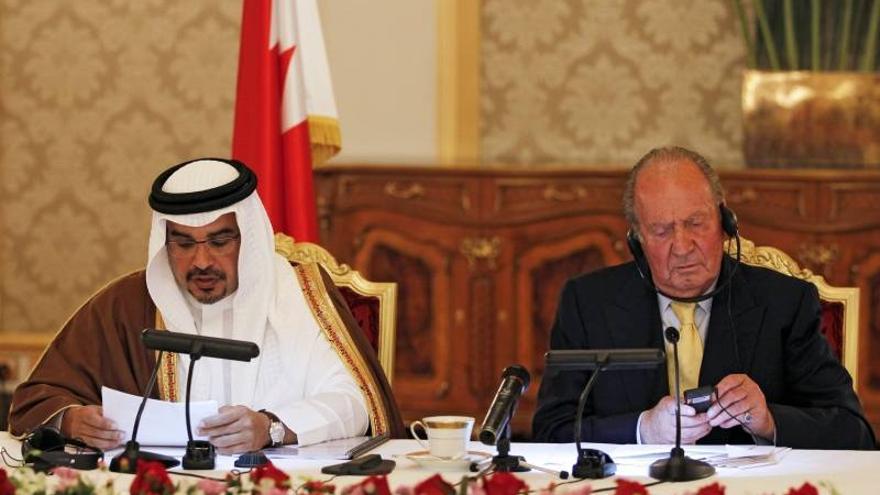 El rey Juan Carlos augura en Baréin un &quot;prometedor&quot; crecimiento de España