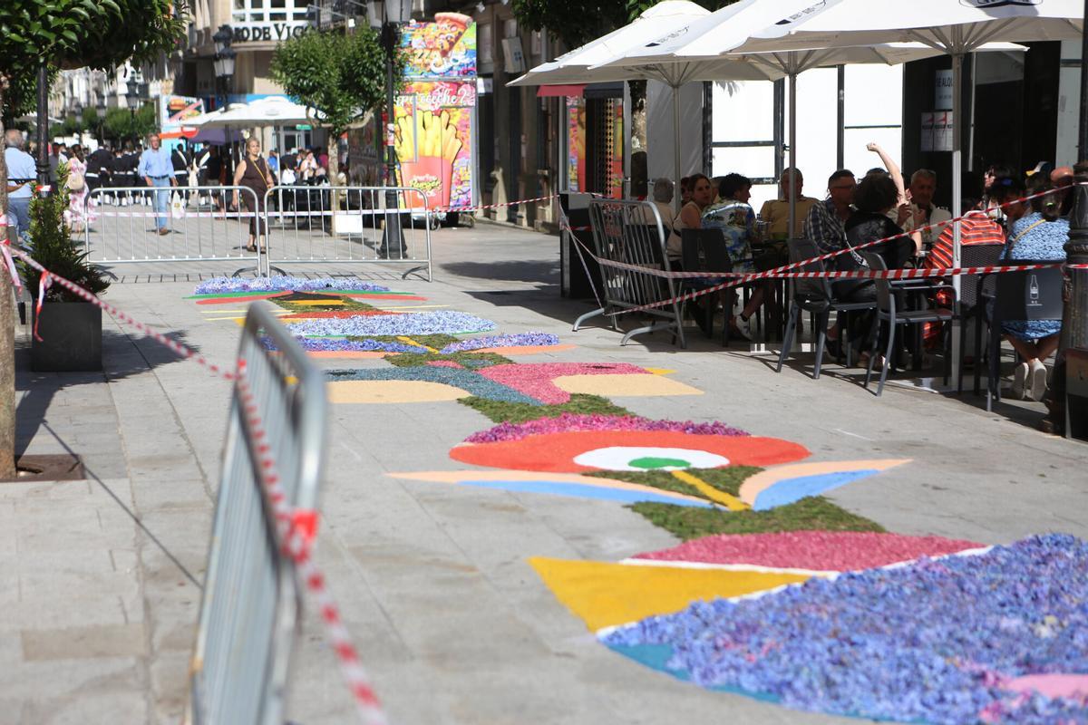 A ESTRADA SAN PAIO ALFOMBRAS FLORALES
