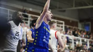 Una defensa mayúscula certifica la permanencia del Alimerka Oviedo Baloncesto: triunfo ante el Menorca (75-66) y a luchar por entrar en playoff