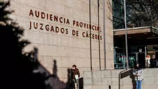El cuidador acusado de maltratar a un usuario en la residencia de la Cruz Blanca de Cáceres irá a juicio