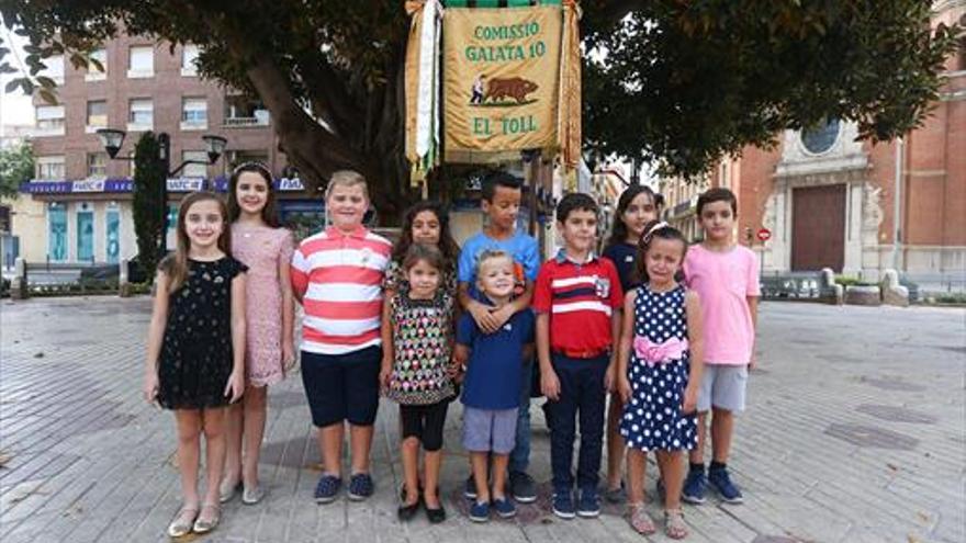 Martina Bellido, encanto de niña en la gaiata El Toll