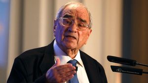 Martín Villa renuncia a la Medalla d’Or de Barcelona després que el TSJC revoqués la seva retirada