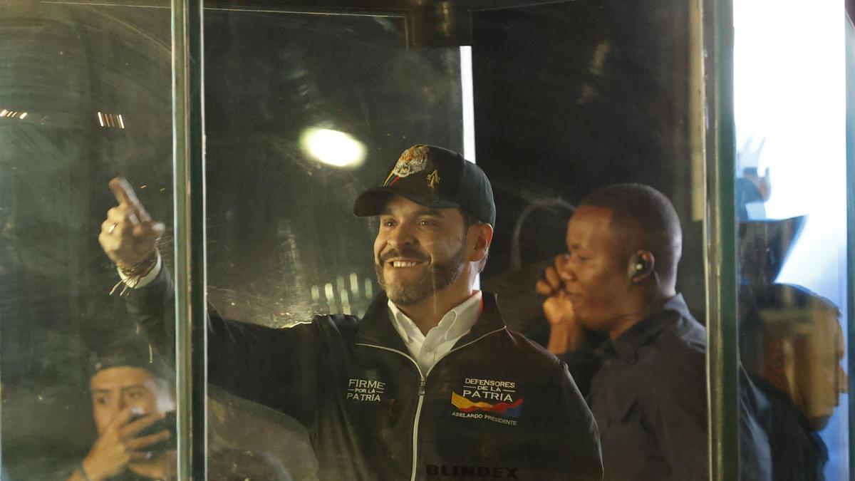 De la Espriella y Cepeda pasan al segundo turno en Colombia, con una leve pero importante ventaja para el ultraderechista