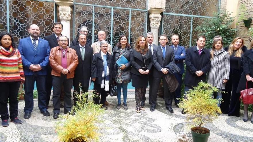 La Junta, la Caixa y Cajasol destinan fondos a obras sociales