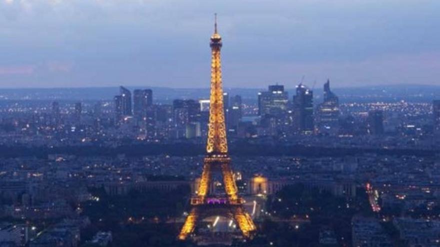 Visitar la Torre Eiffel desde casa es posible