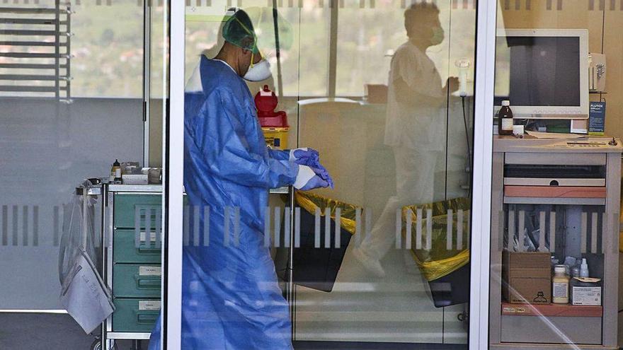 Una de las plantas covid del Hospital Universitario Central de Asturias (HUCA).