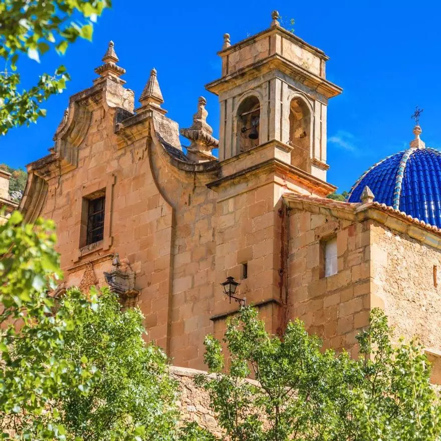 Los "últimos centinelas" de Mosqueruela: Sinforosa y Juan Martín, medio siglo solos en una aldea de Teruel
