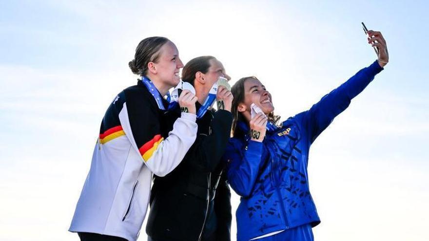 Paula Otero estrena su casillero de medallas en una Copa del Mundo de aguas abiertas
