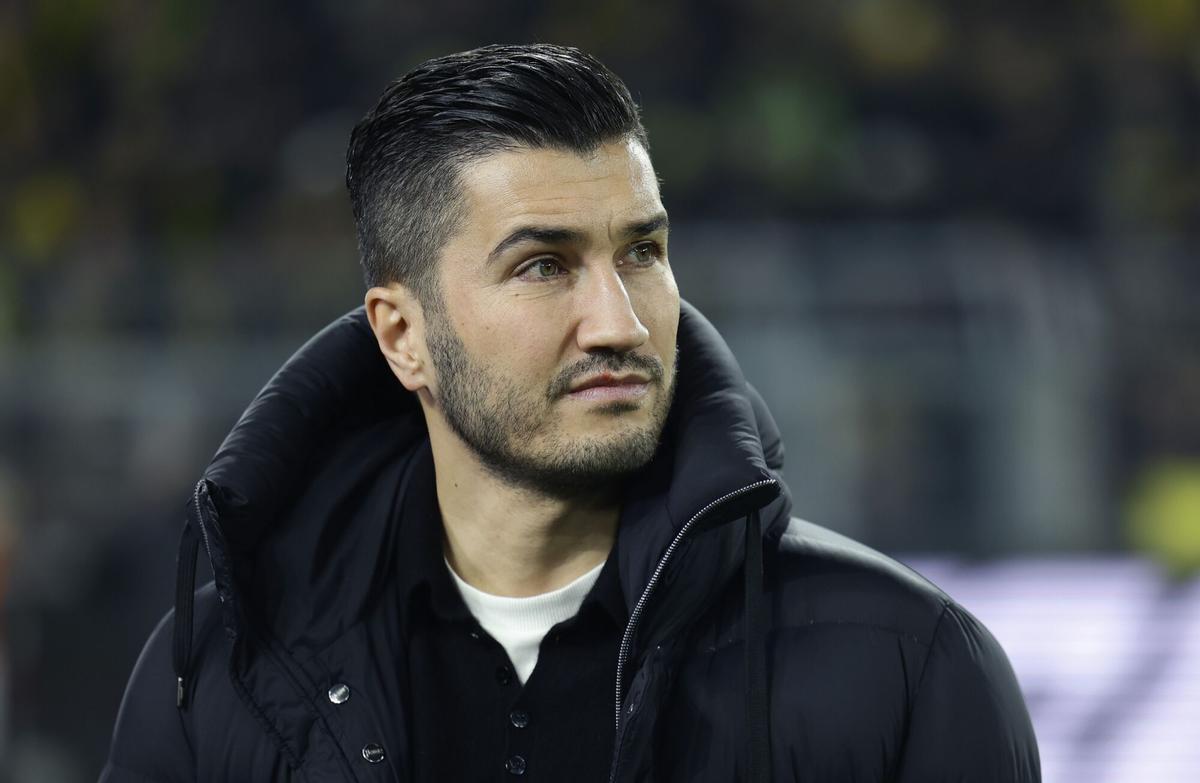 Nuri Sahin dirigió durante una corta etapa al Borussia Dortmund