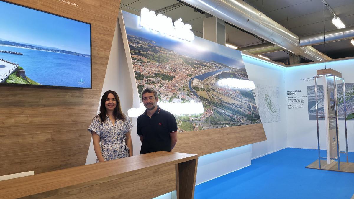 Ana Fuego y Manuel Campa en el acto de presentación.