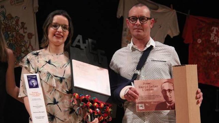 Víctor Pradera se adjudicó el premio al mejor artículo.