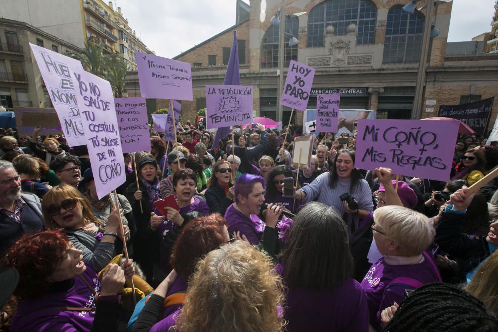 8 de Marzo: Más de 40.000 personas en la manifestación feminista de Alicante contra el machismo y por la igualdad