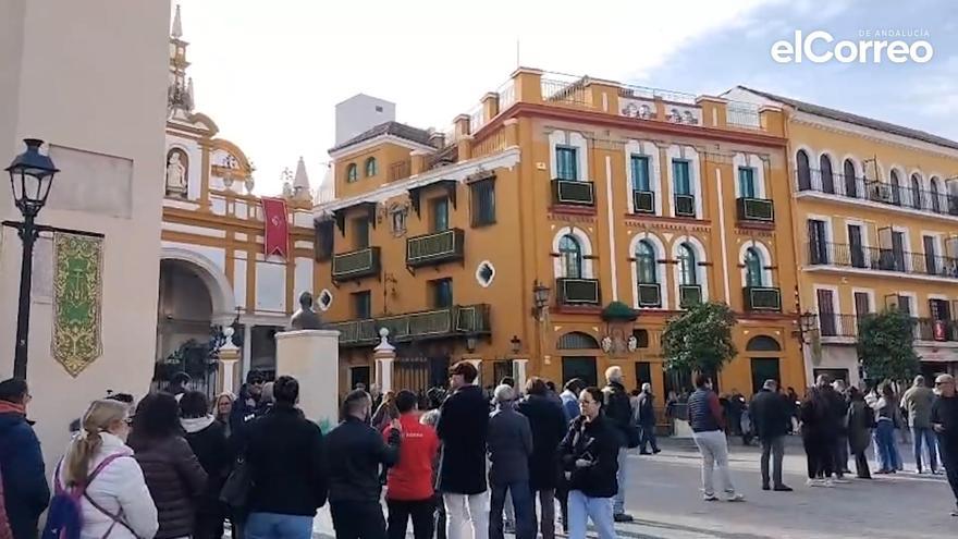 Vídeo | Más de 17.300 personas han visto a la Macarena en su primer día tras la restauración