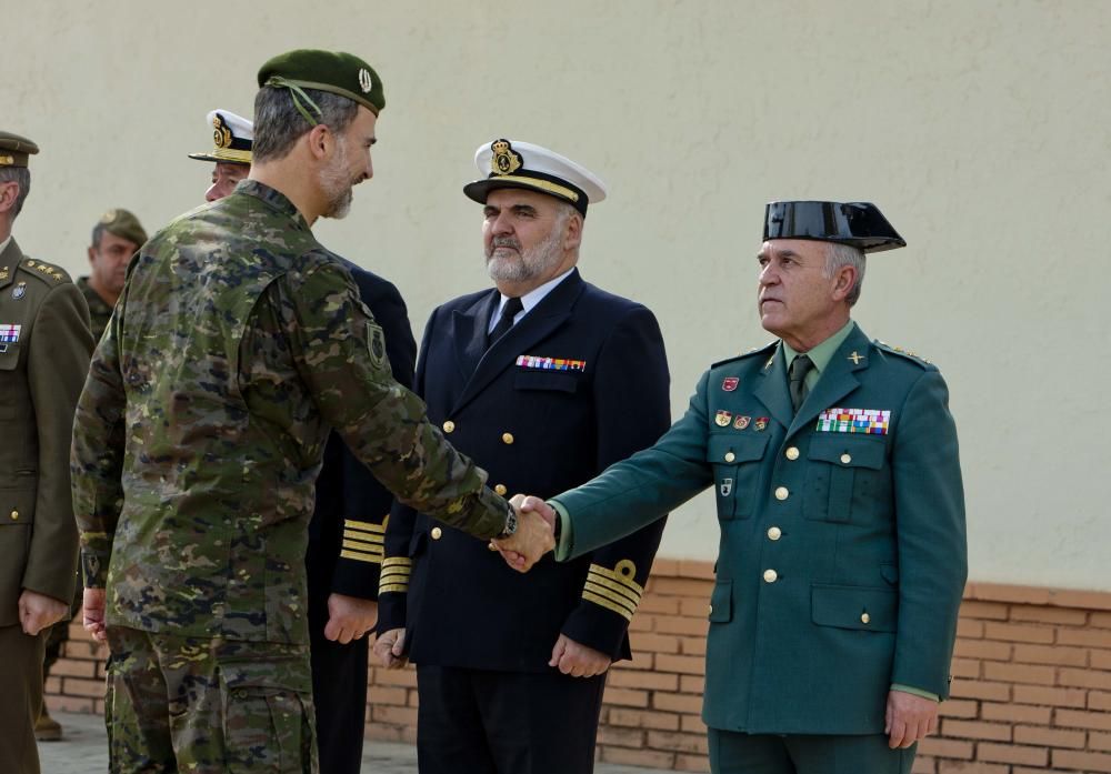 El Rey Felipe VI sigue desde Alicante varias maniobras del Mando de Operaciones Especiales