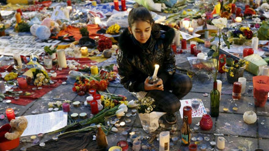 Concentración en recuerdo de las víctimas en Bruselas.