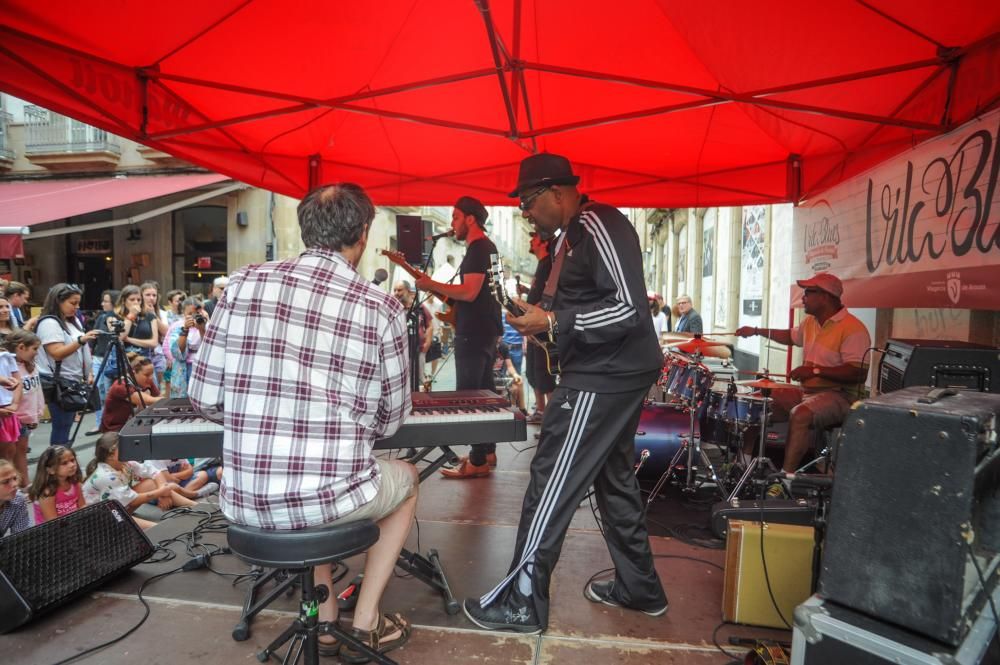 Vilagarcía se mueve a ritmo de blues