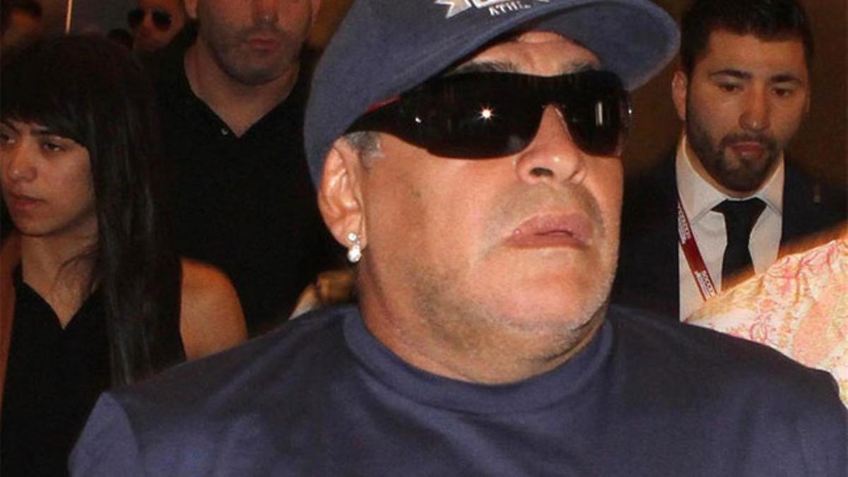 Maradona sigue buscando su dinero