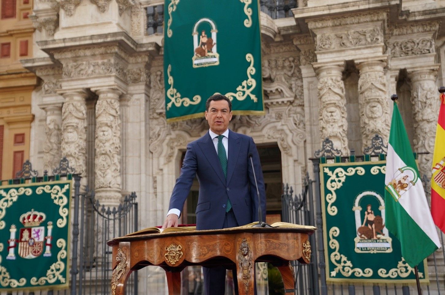 Juanma Moreno toma posesión como presidente de La Junta de Andalucía