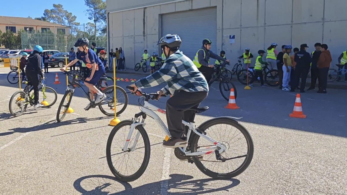 FOTOS | Un taller de educación vial para una movilidad segura, en imágenes