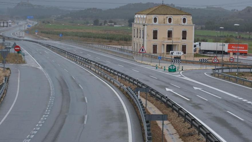 Aspecto de la autovía A-31 ayer a la altura de la Colonia de Santa Eulalia, entre Villena y Sax.