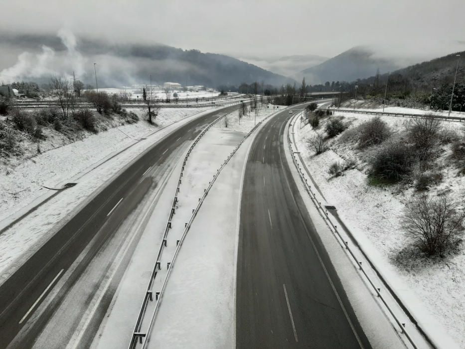 L'autovia A-26 abans d'arribar a Olot