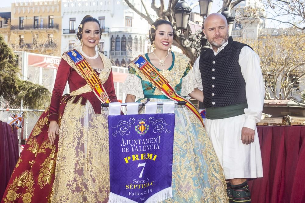 Entrega de premios a las comisiones por las fallas grandes 2019.