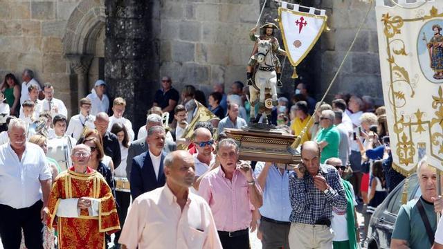 Procesión de Santiago
en Bembrive. | // M. G. BREA