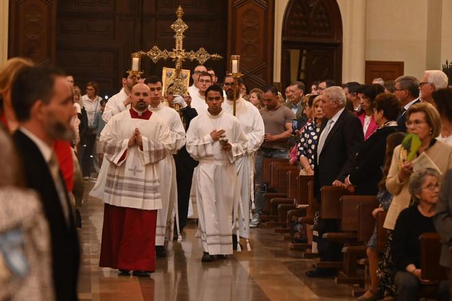 Misa pontifical en honor a la Virgen de Lledó