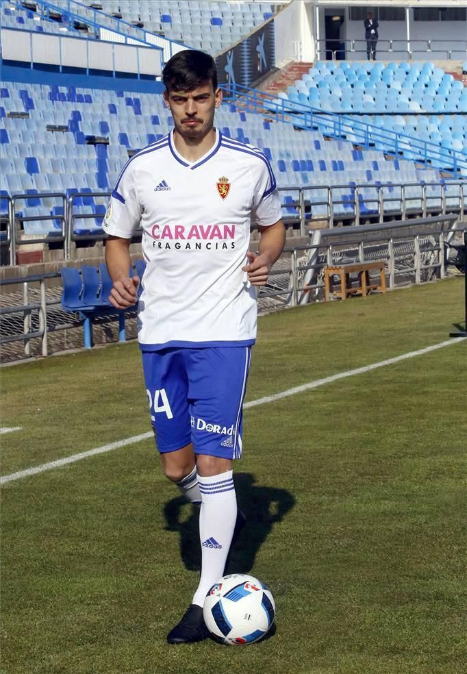 Presentación de Edu Bedia, segundo refuerzo del Real Zaragoza