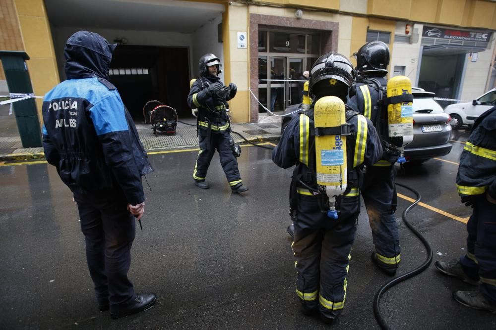 Incendio en un garaje de la calle Doctor Marañón de Avilés