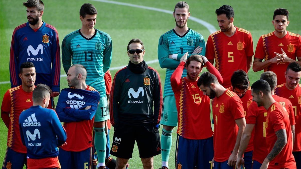 La selección española, antes de hacerse la foto oficial