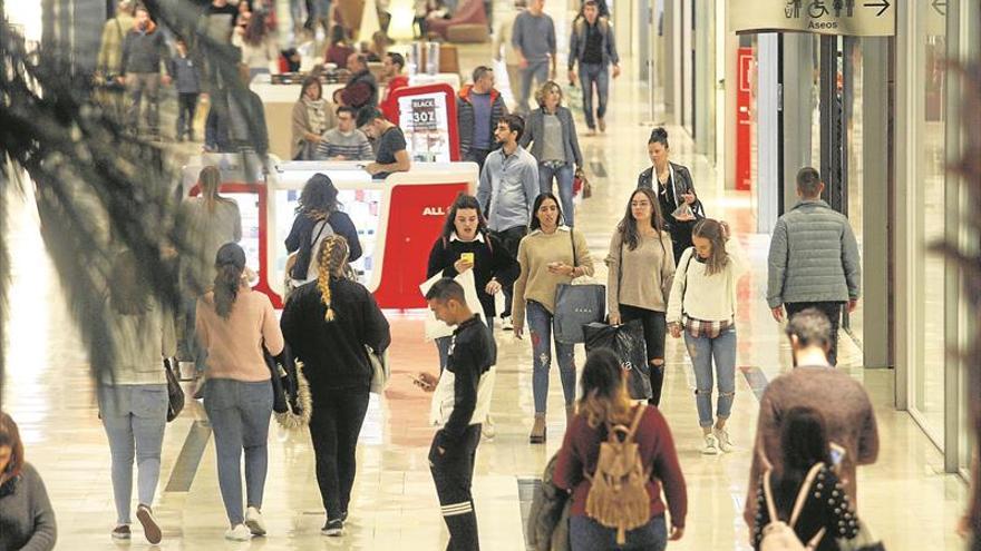 La recuperación se resiste a llegar a las familias españolas