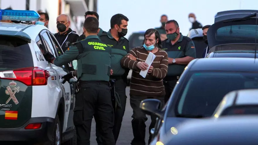 Así fue la detención del hombre sospechoso de la muerte de sus dos hermanos en Los Santos de Maimona