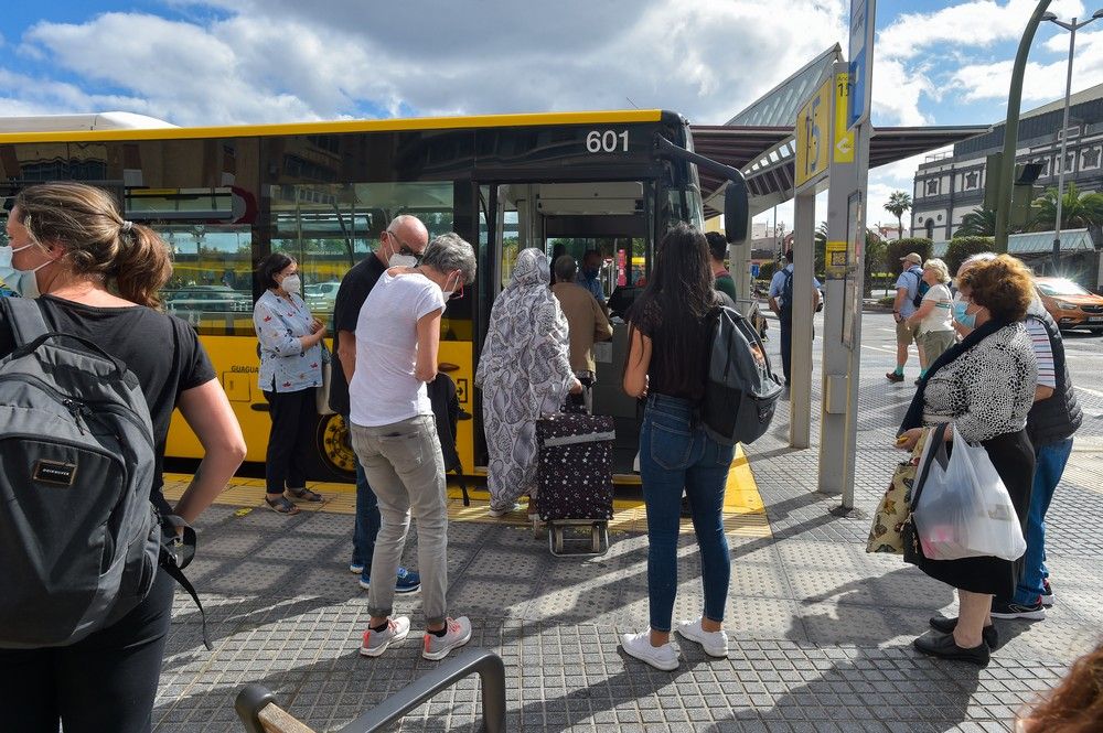 El comité de empresa de Guaguas Municipales anuncia una huelga en el servicio